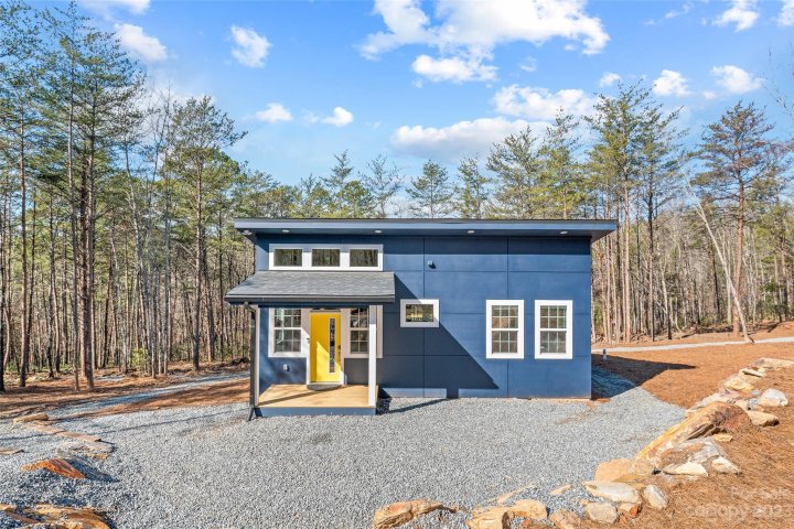 263 Hawk Hollow Drive sold home in Indian Head Acres, Lake Lure, NC