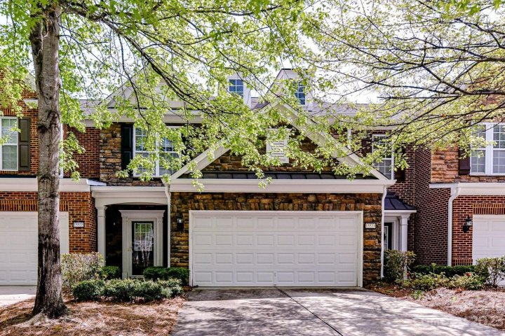 15539 Canmore Street sold home in Ardrey Kell Villages, Charlotte, NC