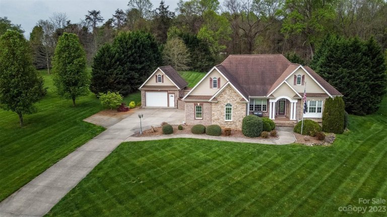 137 Natures Trail sold home in Dobbs Valley, Statesville, NC