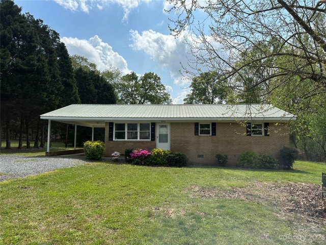 222 Acorn Acres Road sold home in Acorn Acres, Norwood, NC