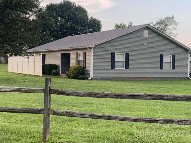 1710 1712 Cat Square Road sold home in Deerwood, Vale, NC