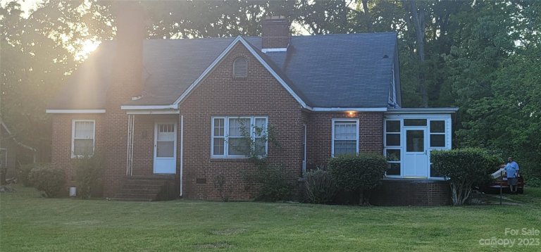 212 Wiley Avenue sold home in School Heights, York, SC