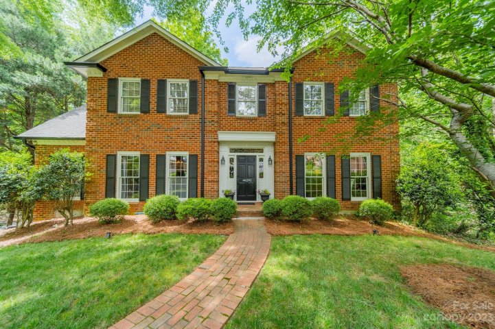 1341 Manicott Drive sold home in Mallory Manor, Matthews, NC