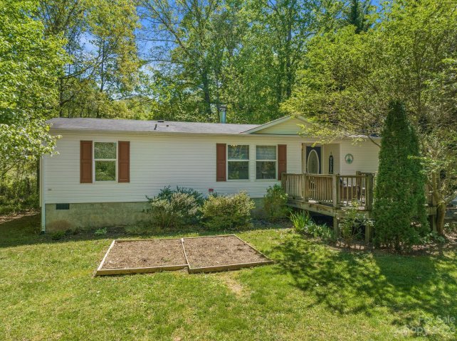 14 Henry White Lane sold home in Country Place, Leicester, NC