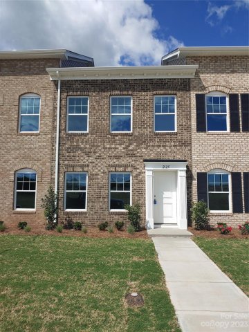 2125 24th Street Lane sold home in Hawks Ridge, Hickory, NC