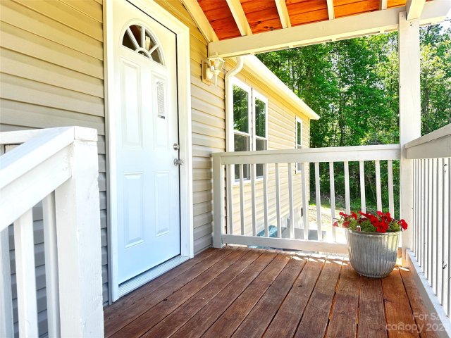 679 Ridge Road sold home in Ridge Walk, Marion, NC
