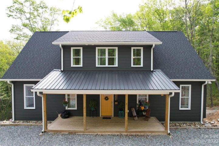 220 Mulberry Circle sold home in Sequoyah Woods, Brevard, NC