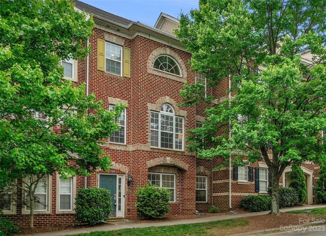 9409 Kings Parade Boulevard sold home in The Avenues at Ayrsley, Charlotte, NC