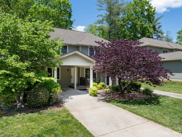 6 Pepperbrush Trail sold home in Lake Julian Trails, Arden, NC