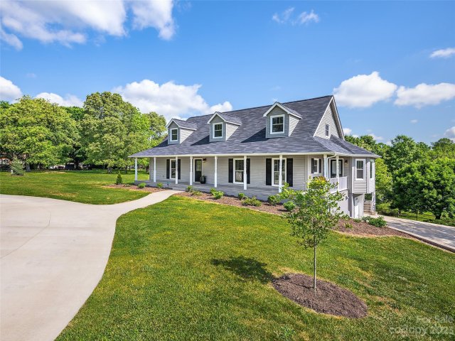 56 Amber Drive sold home in Bannerwood, Horse Shoe, NC