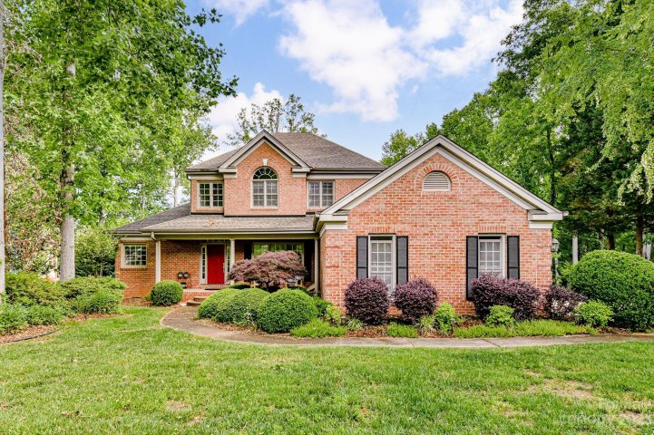 255 Fernbrook Drive sold home in Fernbrook, Mooresville, NC