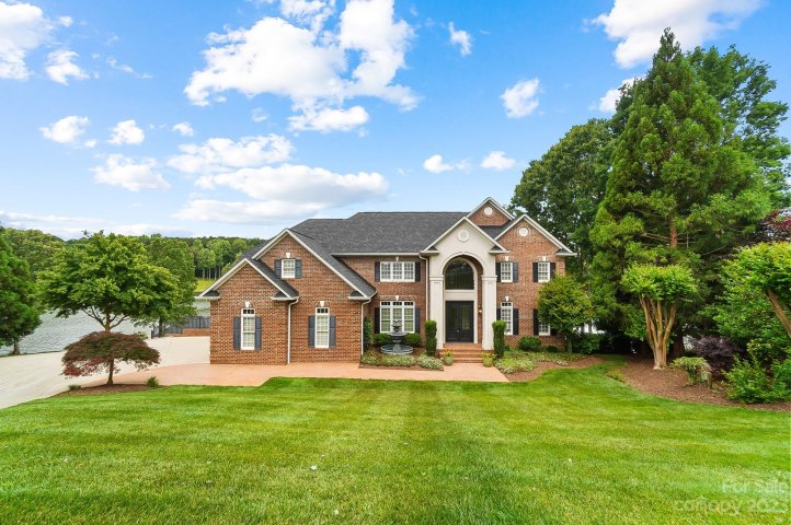 170 Ridgecrest Drive sold home in The Pointe, Cherryville, NC
