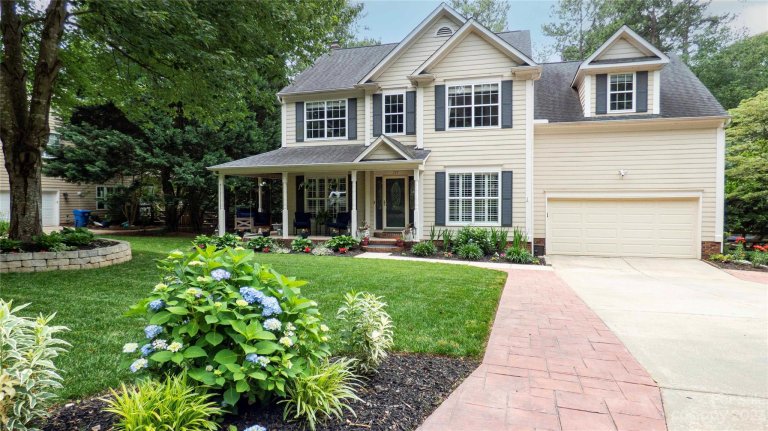 157 Paseo Drive sold home in Monterey Landing, Mooresville, NC