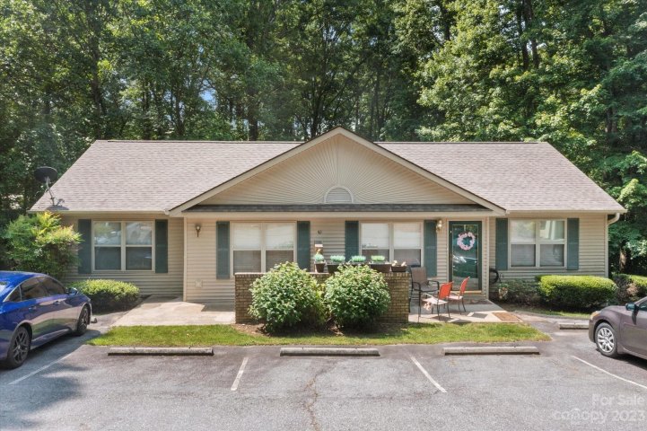 42 Queen Road D sold home in Woodland Trails, Candler, NC