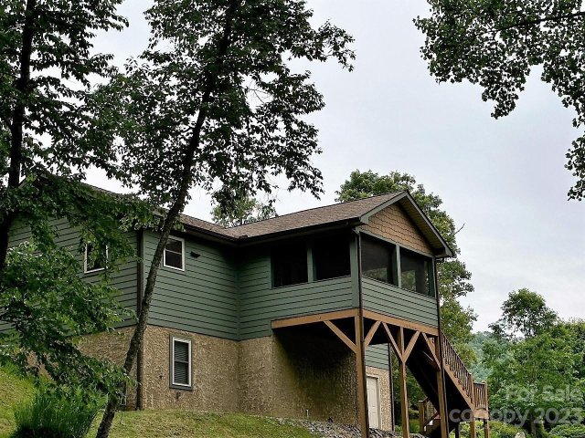 438 Hideaway Drive sold home in Silent Forest, Canton, NC