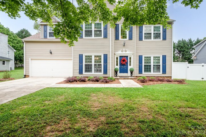 9229 Old Barnette Place sold home in Torrence Crossing, Huntersville, NC