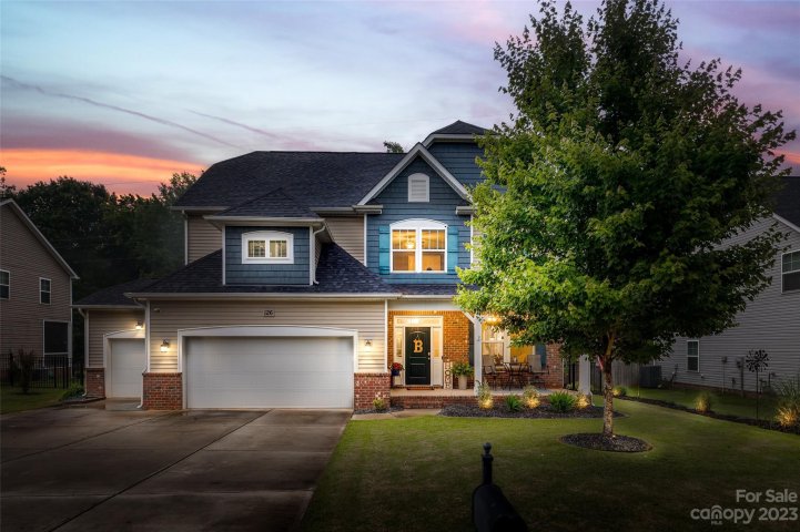 126 Misty Woods Drive sold home in Lake Forest, Lake Wylie, SC