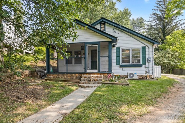 101 Smathers Street sold home in Beaverdam, Canton, NC