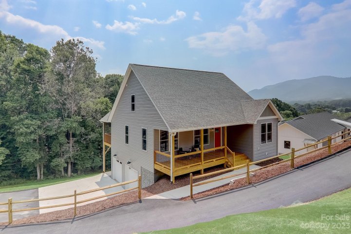 62 S Lindon Cove Road 7735 sold home in LINDON COVE CROSSING, Candler, NC