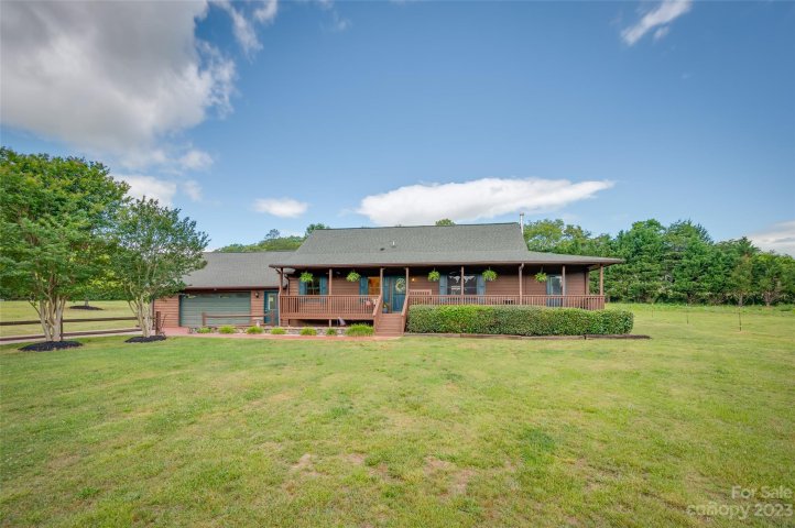 120 Emerald Parkway sold home in Emerald Lake, Rutherfordton, NC