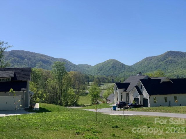 144 Annabelle Linn Drive sold home in Clearview, Fairview, NC