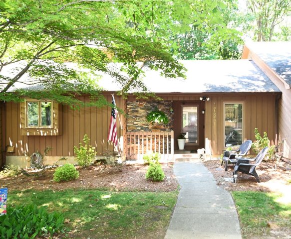 1783 12th Street sold home in Huntington Woods, Hickory, NC