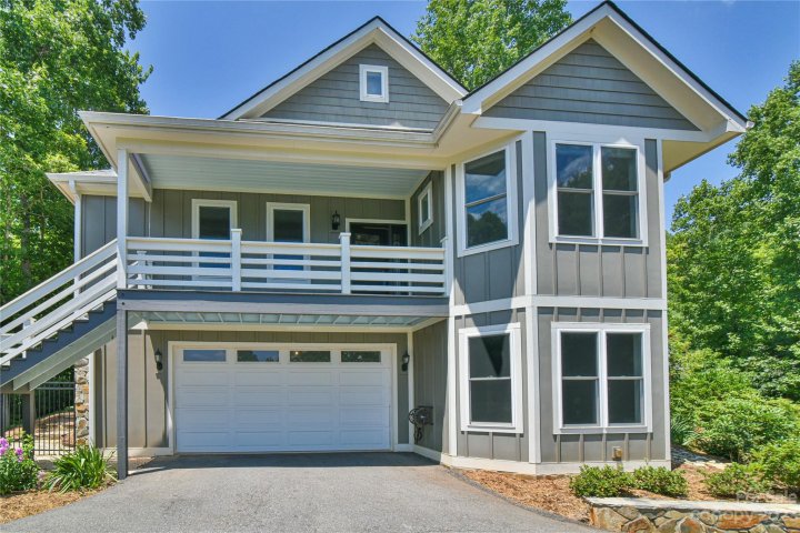 26 Kenai Drive sold home in The Villages At Crest Mountain, Asheville, NC
