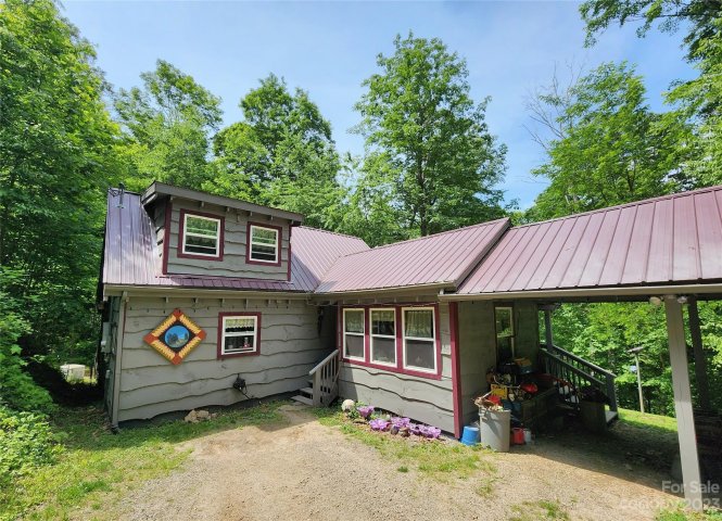 436 Ogles Gap Road sold home in Cattail Creek, Burnsville, NC