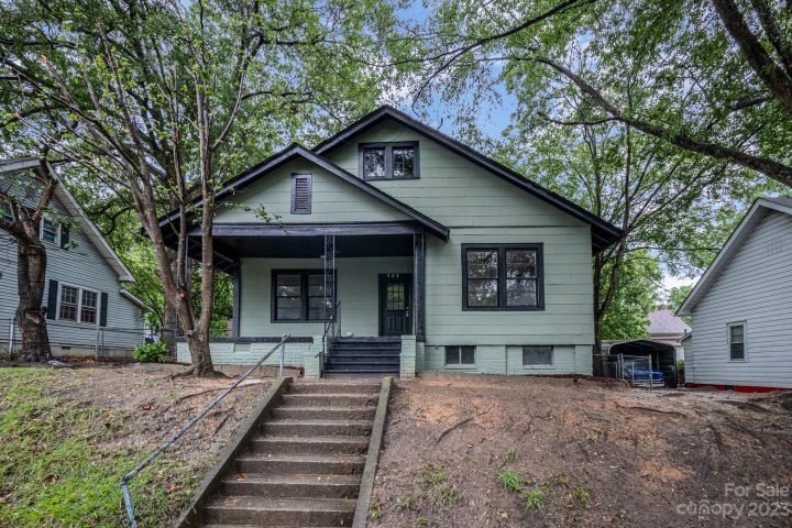 908 Brunett Street sold home in Firestone Cotton Mills, Gastonia, NC