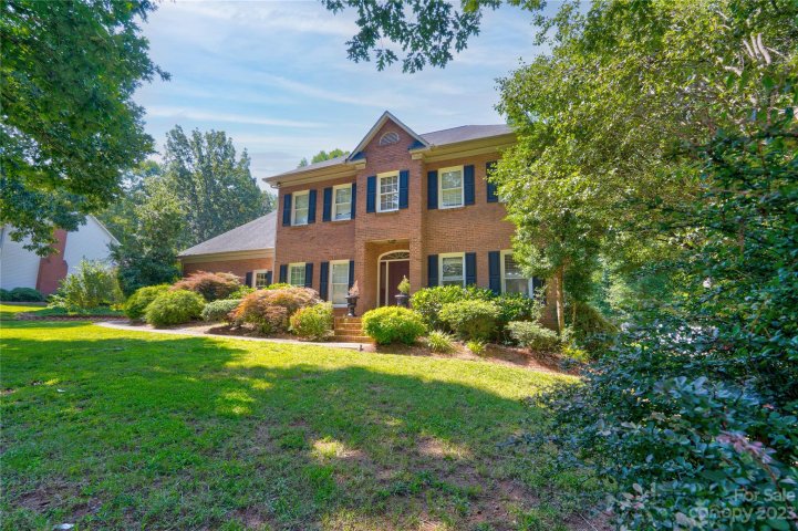 109 Nemans Cove sold home in Crown Creek, Cherryville, NC
