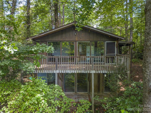 100 Tree Haven Road sold home in Treehaven, Black Mountain, NC