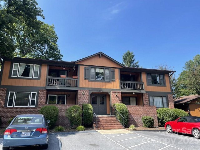 1753 Haywood Manor Road D sold home in Haywood Manor, Hendersonville, NC