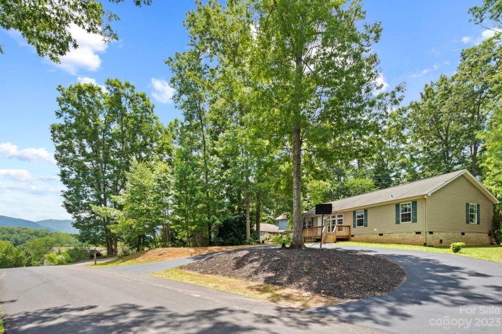 28 Enochs Way sold home in Enochs Way, Fletcher, NC