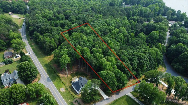 7233 Static Way sold home in Edgewater, Sherrills Ford, NC