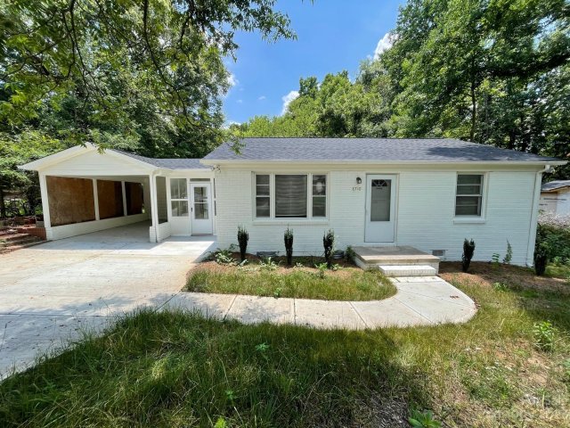 8710 Moody Road sold home in Hickory Grove, Charlotte, NC