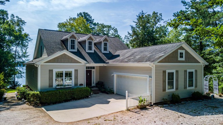 1233 Brunson Road sold home in Wildlife Bay, Fort Lawn, SC