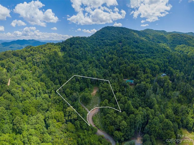 89 Cisco Cove R8 sold home in Cataloochee Ranch Estates, Waynesville, NC