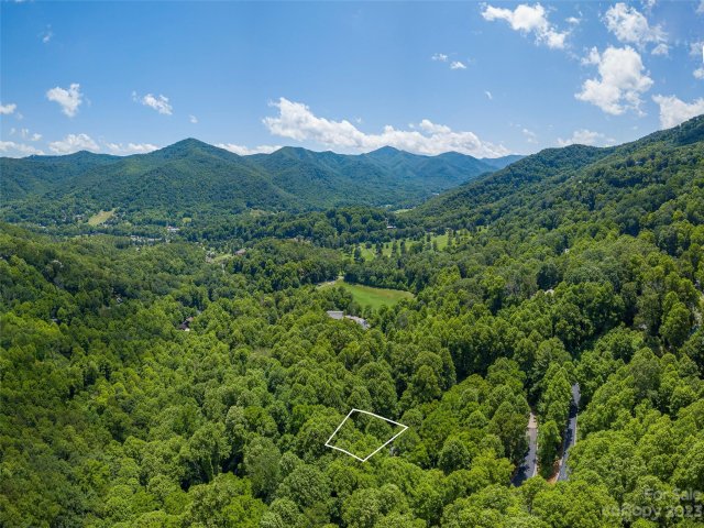 00 Yellowwood Trail C25 sold home in Scarlet Oaks, Maggie Valley, NC