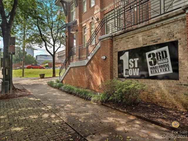 1101 W 1st Street 108 sold home in First Row Condominium, Charlotte, NC