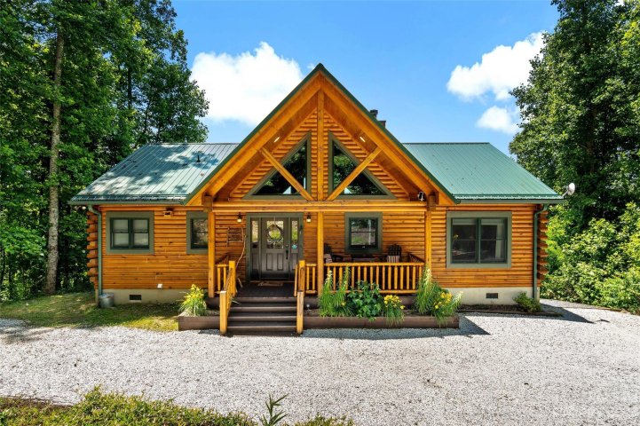 2004 Grants Mountain Road sold home in Grants Mountain Estates, Marion, NC