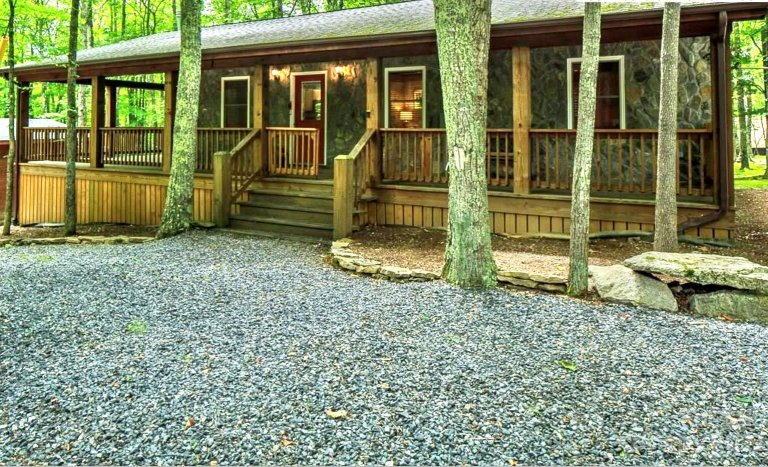 719 Pine Ridge Road sold home in Westridge, Beech Mountain, NC