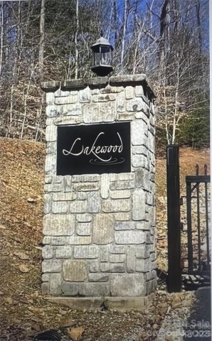 000 W Lake Drive Road sold home in Lakewood, Marion, NC