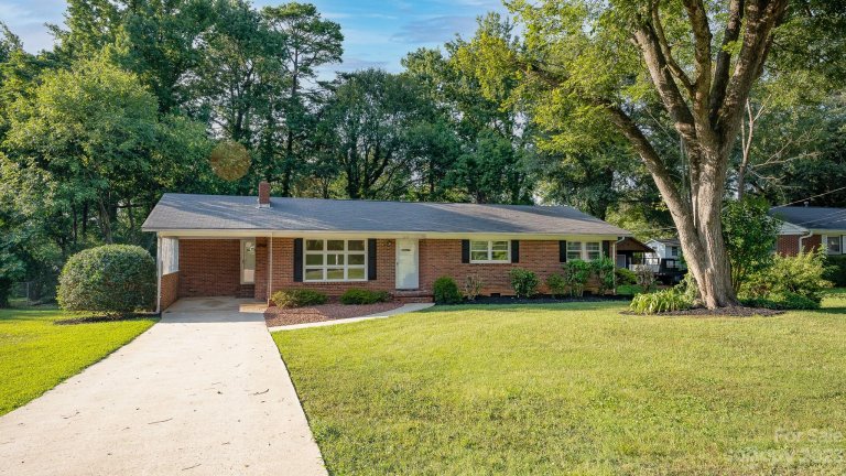 2035 Carol Drive sold home in New Hope Acres, Gastonia, NC