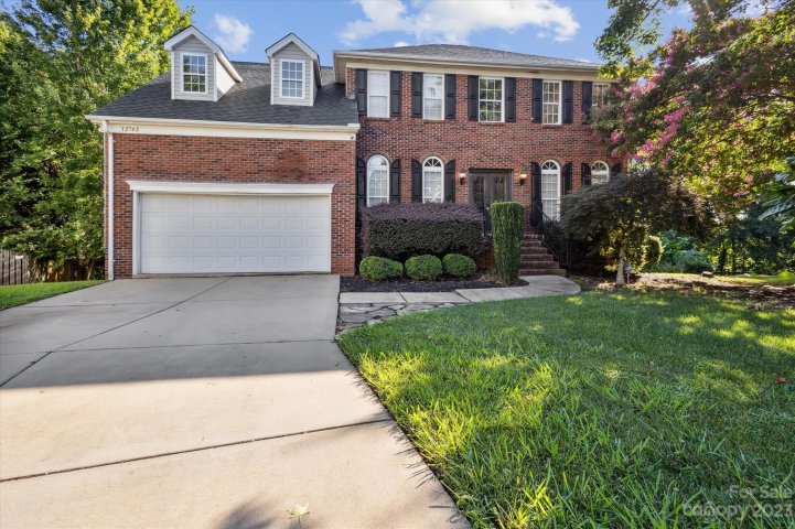 12742 Mcginnis Lane sold home in Mcginnis village, Huntersville, NC