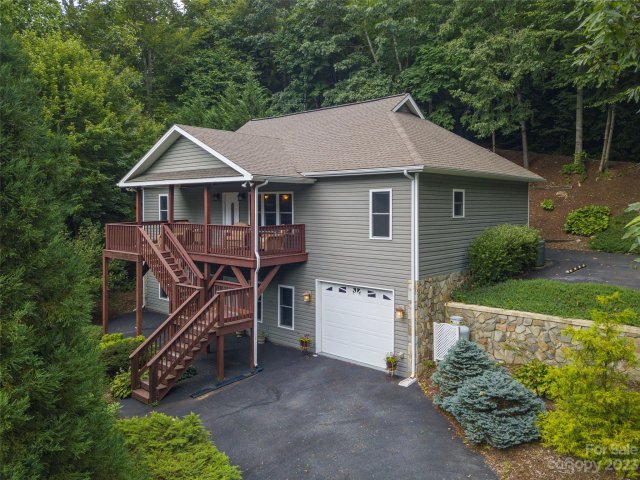 7 Bellewood Drive sold home in Campbell Woods, Maggie Valley, NC