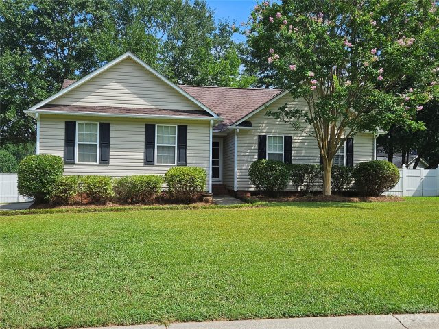 902 Sweetgrass Lane sold home in Lakeside, Rock Hill, SC