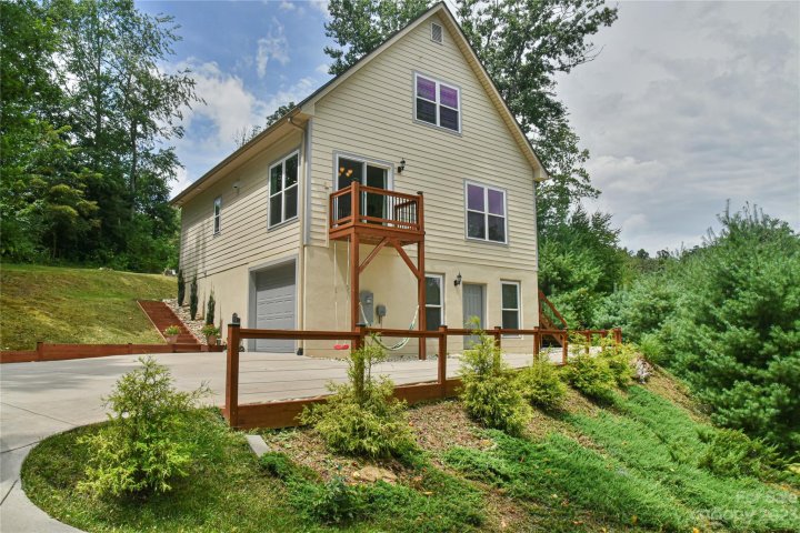 75 Wind Stone Drive sold home in Rock Springs, Asheville, NC