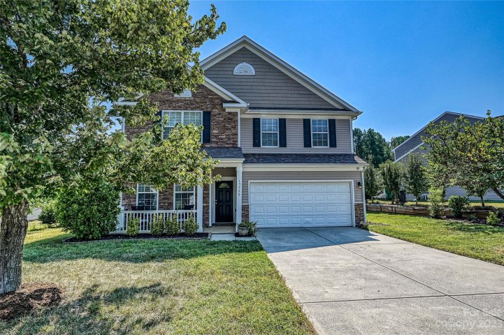 15729 Pedlar Mills Road sold home in McDowell Place, Charlotte, NC