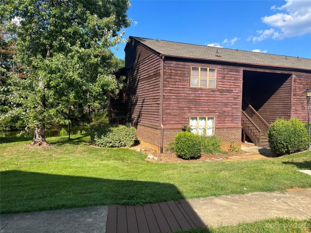 8053 Cedar Glen Drive sold home in Reflections, Charlotte, NC
