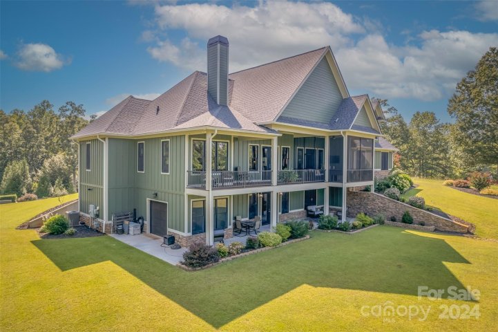 398 Mapleton Lane sold home in Derbyshire, Columbus, NC